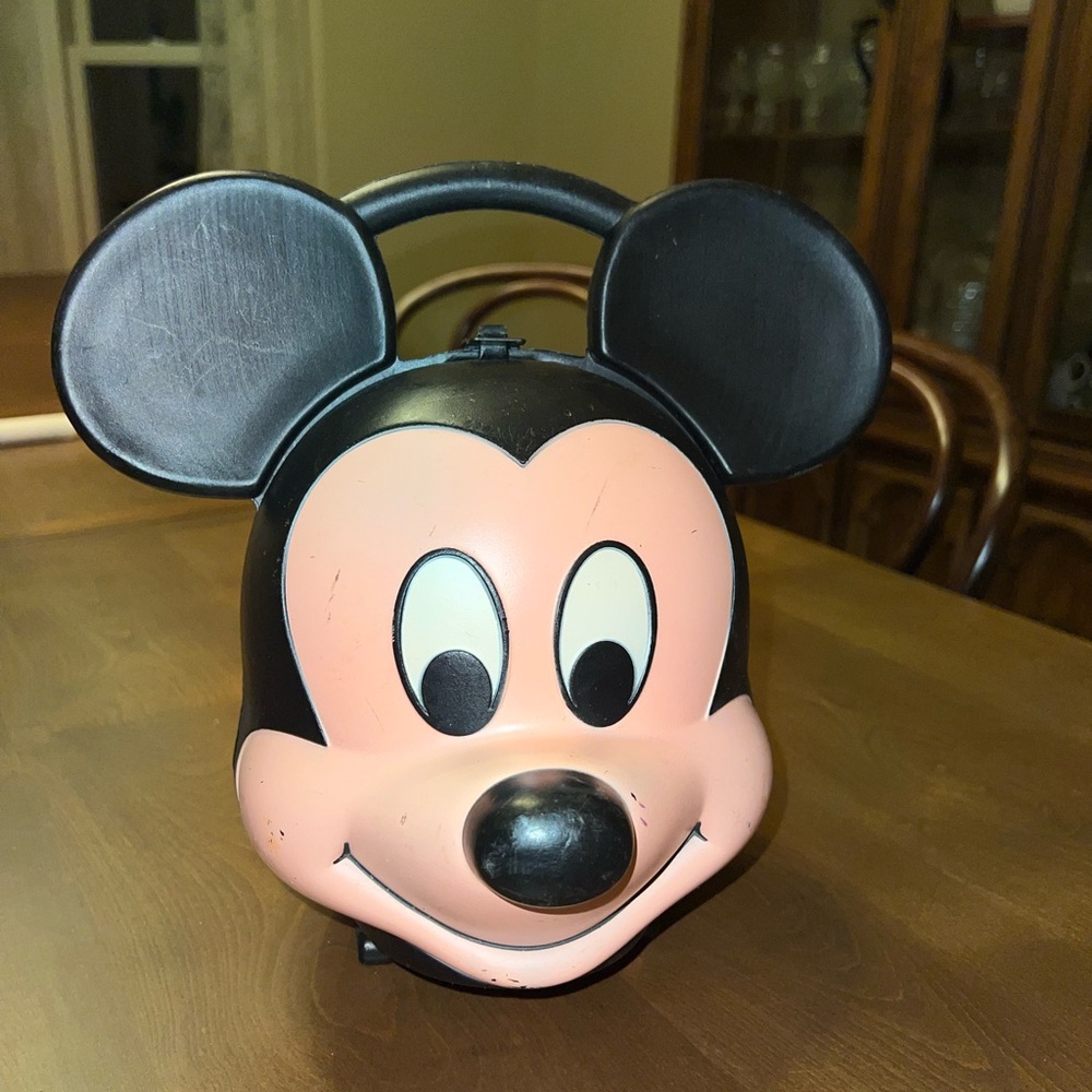 Mickey Mouse vintage Lunchbox Storage